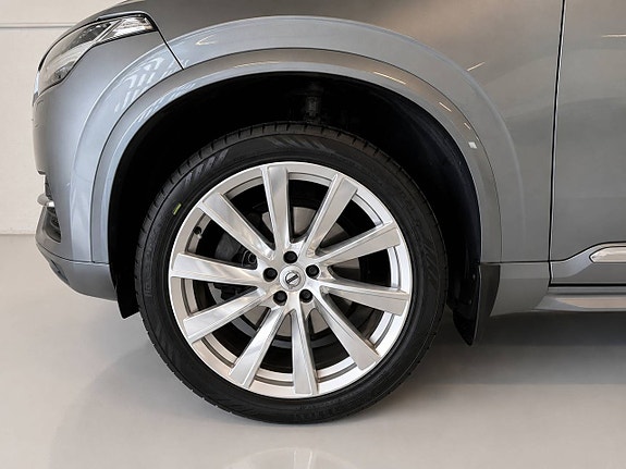 Volvo XC90 6 of 15