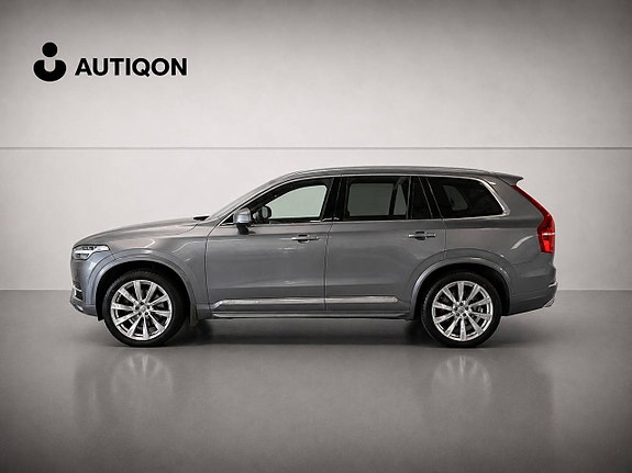 Volvo XC90 2 of 5