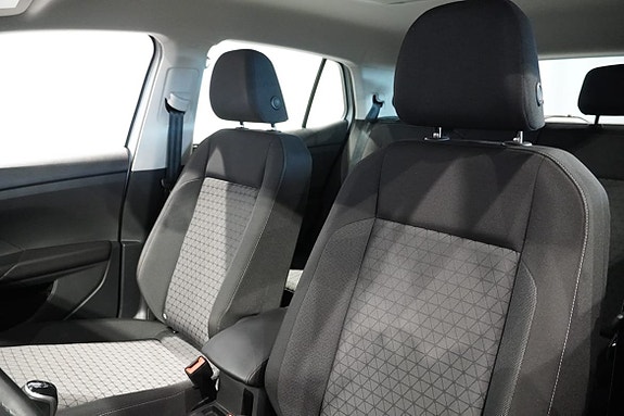 Volkswagen T-Cross 6 of 10