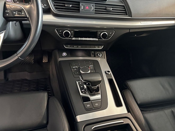 Audi Q5 12 of 15