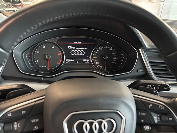 Audi Q5 11 of 15
