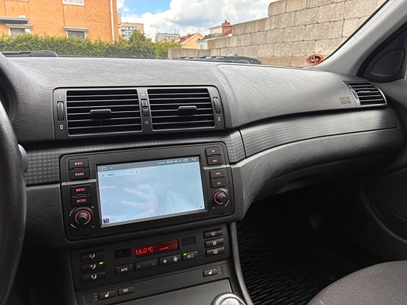 BMW 318i 21 of 23