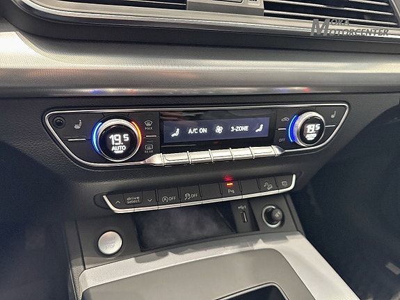 Audi Q5 13 of 14