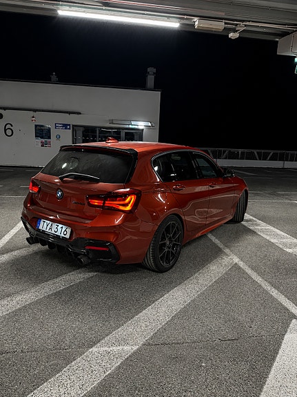 BMW M140i 2 of 5