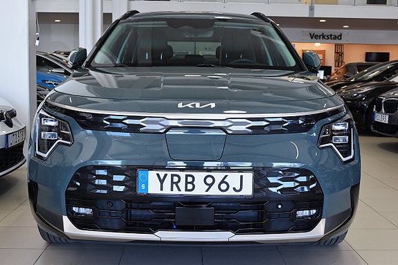 Kia Niro 2 of 19