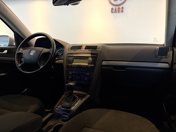 Skoda Octavia 12 of 17