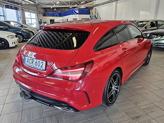 Mercedes-Benz CLA220 d 3 of 5