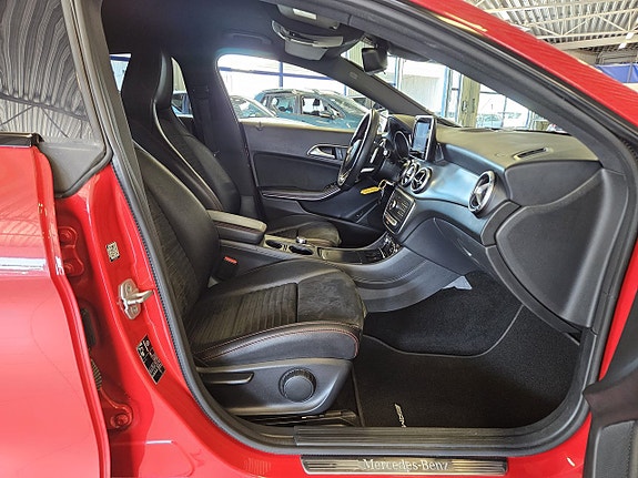 Mercedes-Benz CLA220 d 15 of 20