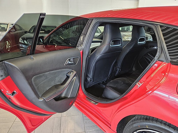 Mercedes-Benz CLA220 d 10 of 20
