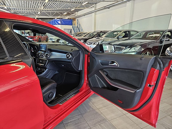 Mercedes-Benz CLA220 d 16 of 20