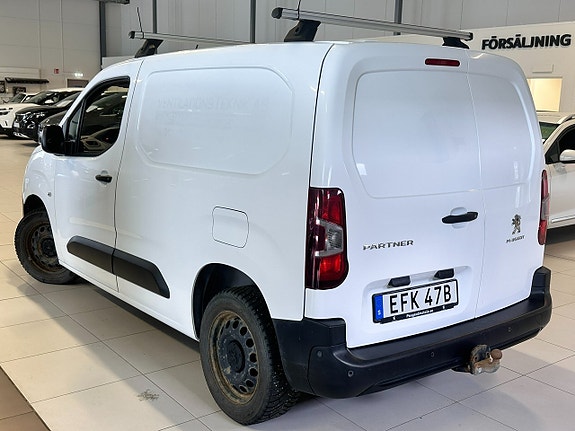 Peugeot Partner 2 of 5