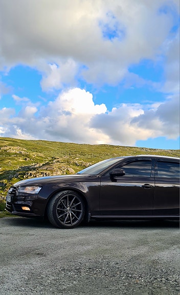 Audi A4 4 of 5