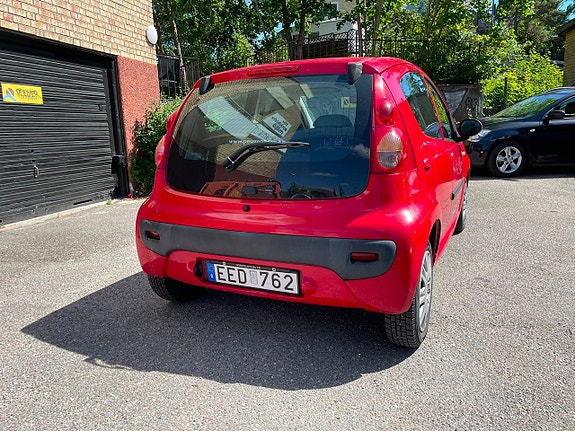 Peugeot 107 4 of 5