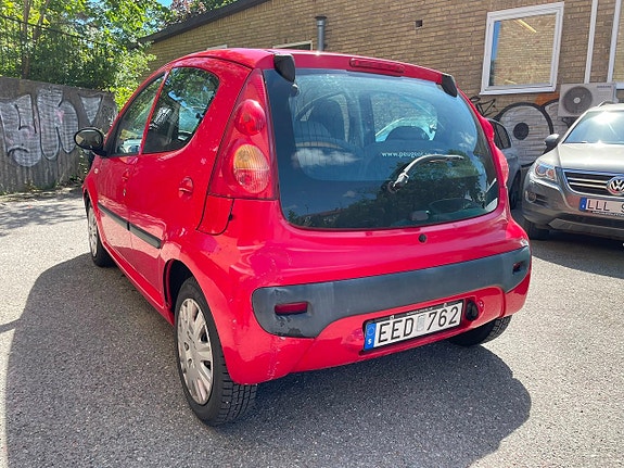 Peugeot 107 3 of 5