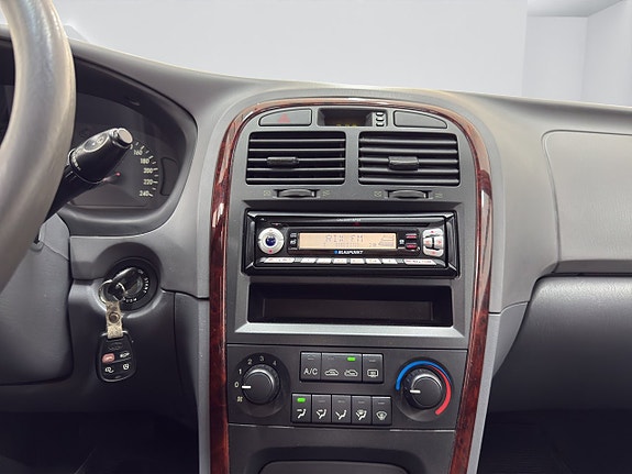 Kia Magentis 11 of 12