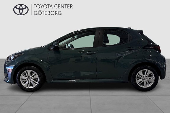 Toyota Yaris 4 of 5
