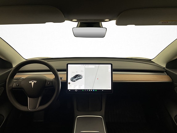 Tesla Model 3 12 of 30