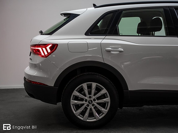 Audi Q3 10 of 30