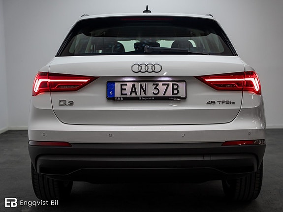 Audi Q3 12 of 30