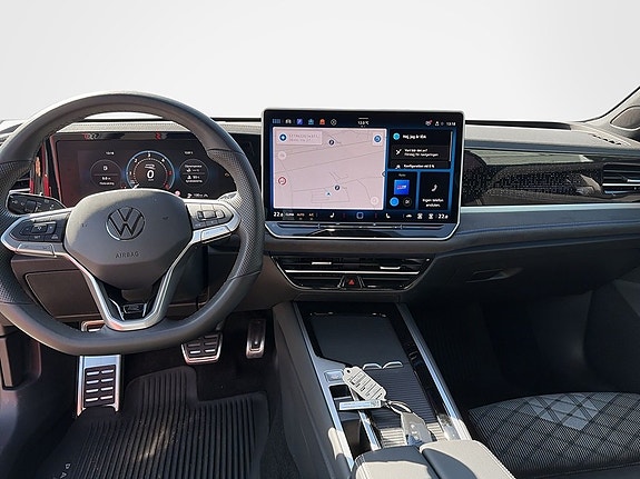 Volkswagen Passat 12 of 19