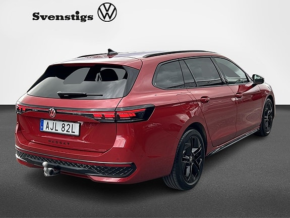 Volkswagen Passat 6 of 13