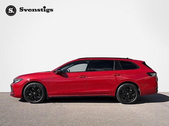 Volkswagen Passat 2 of 19