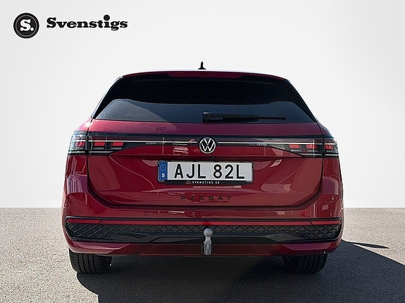 Volkswagen Passat 4 of 19