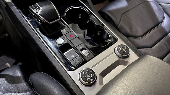 Volkswagen Touareg 14 of 15