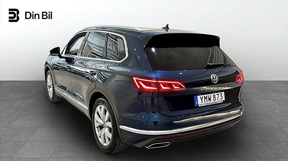 Volkswagen Touareg 3 of 5