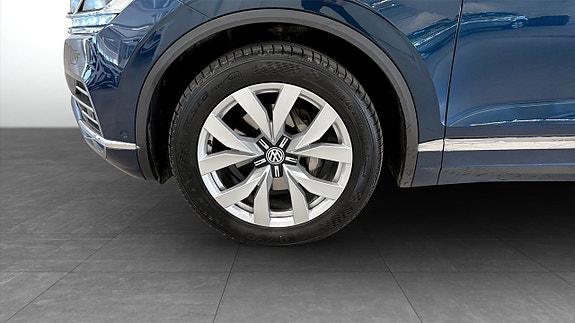 Volkswagen Touareg 6 of 15