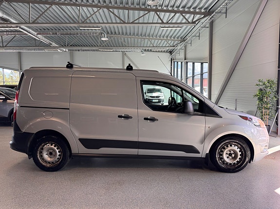Ford Transit Connect 2 of 5