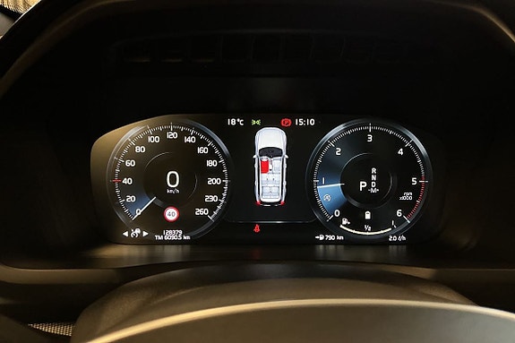 Volvo XC90 21 of 26