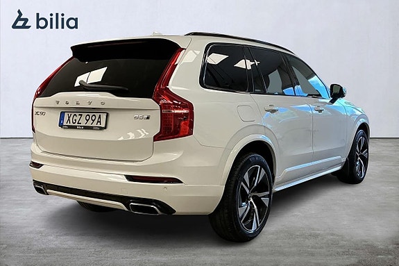 Volvo XC90 4 of 26