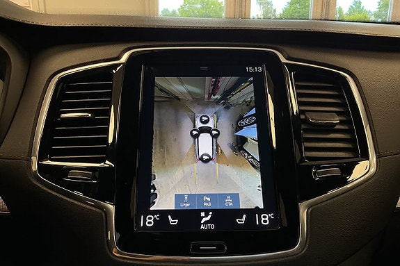 Volvo XC90 15 of 26