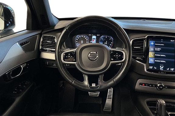 Volvo XC90 12 of 26