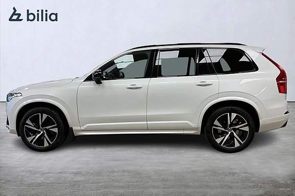 Volvo XC90 2 of 5