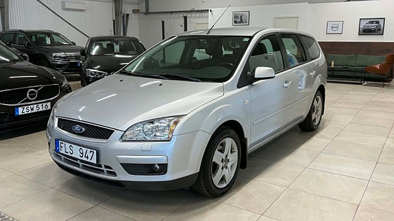 Ford Focus 3 of 5