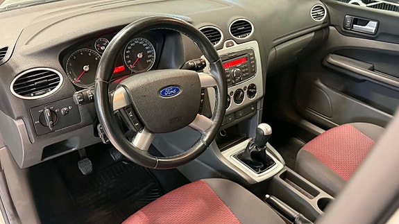 Ford Focus 9 of 11