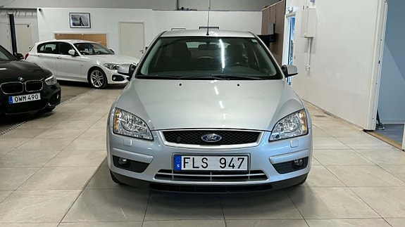 Ford Focus 2 of 5