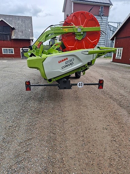 CLAAS Lexion 750 TT 8 of 8