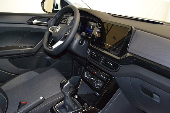 Volkswagen T-Cross 5 of 8