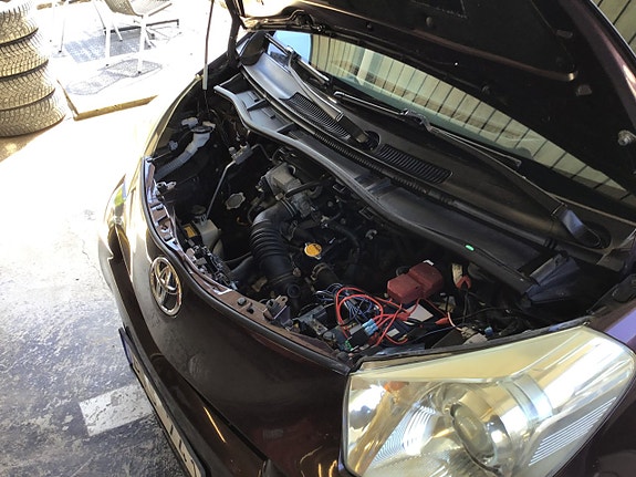 Toyota IQ 18 of 20