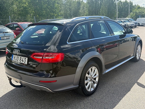 Audi A4 allroad 4 of 5