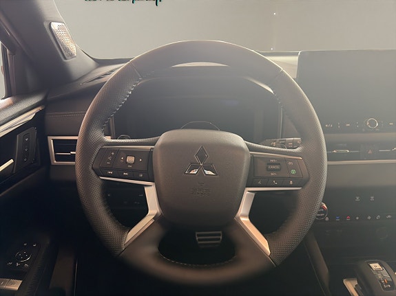Mitsubishi Outlander 10 of 15