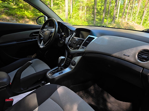 Chevrolet Cruze 9 of 21