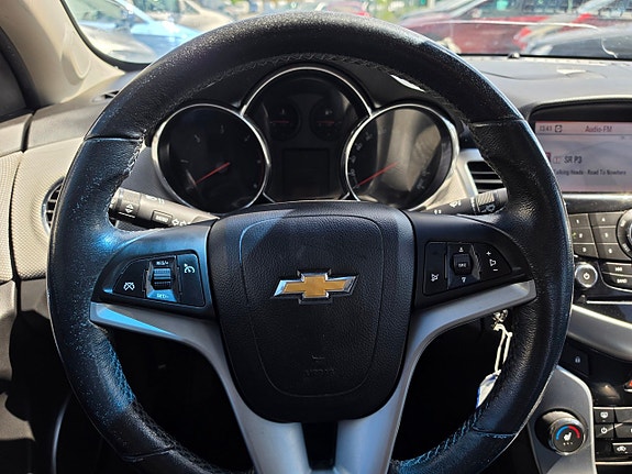 Chevrolet Cruze 12 of 21