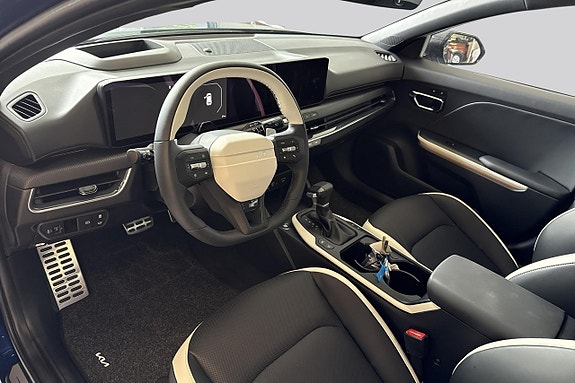 Kia K4 7 of 15