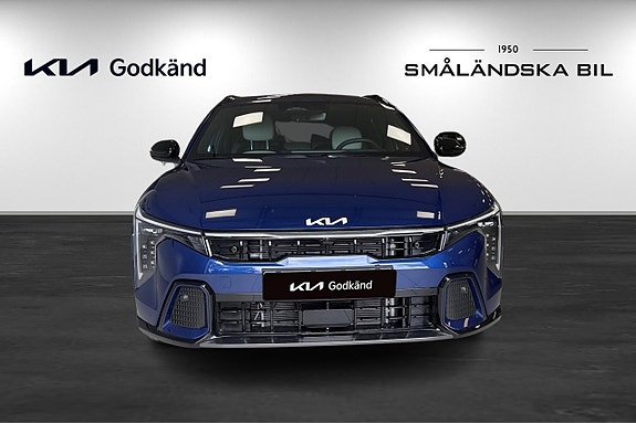Kia K4 2 of 5
