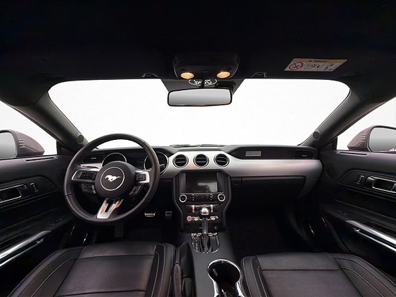 Ford Mustang 13 of 30