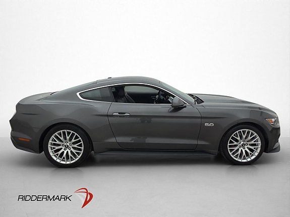Ford Mustang 9 of 30